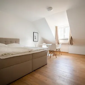 Old Town 2 Baths Apartment Düsseldorf